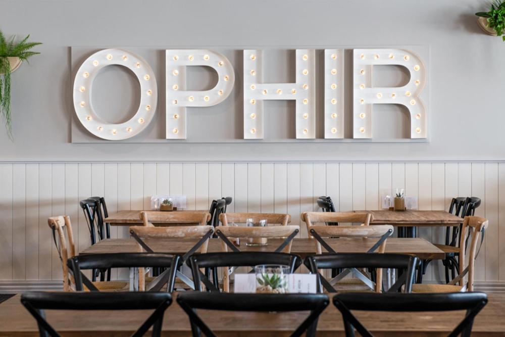 أورنج The Ophir Hotel المظهر الخارجي الصورة